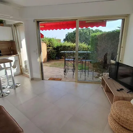 B084-confort Et Serenite Piscine Et Stationnement * Cannes