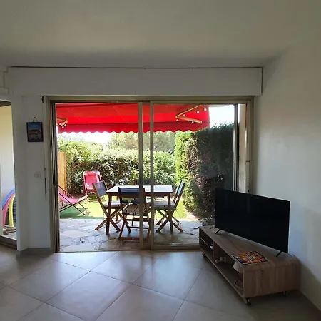 B084-confort Et Serenite Piscine Et Stationnement アパート *