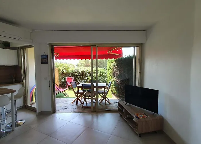 B084-confort Et Serenite Piscine Et Stationnement アパート *